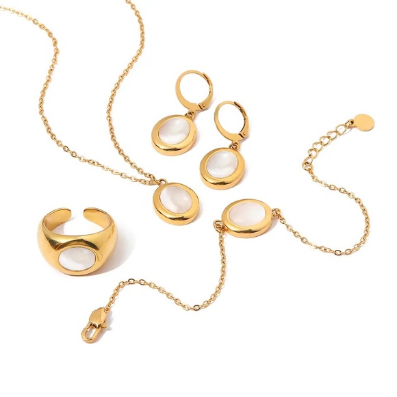 ◾️18k Gold Plated Natural White Opal Pendant Necklace - Picture 5 of 9